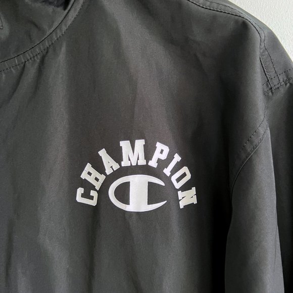 💛 Champion Windbreaker Size Small - Picture 4 of 14